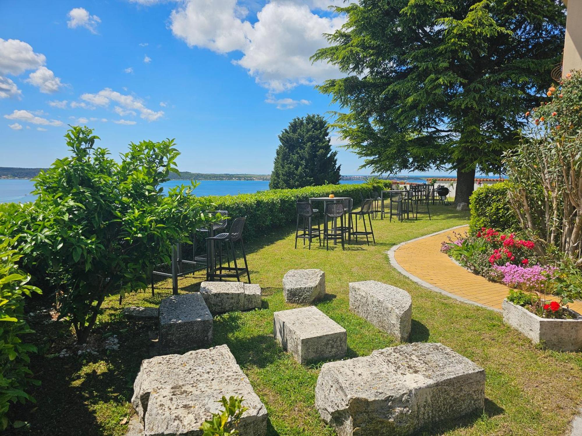 Apartments Vila Toni Portorož Buitenkant foto