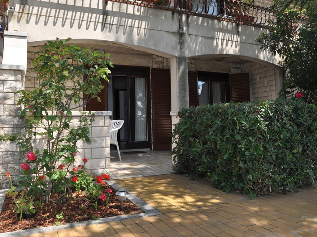 Apartments Vila Toni Portorož Buitenkant foto